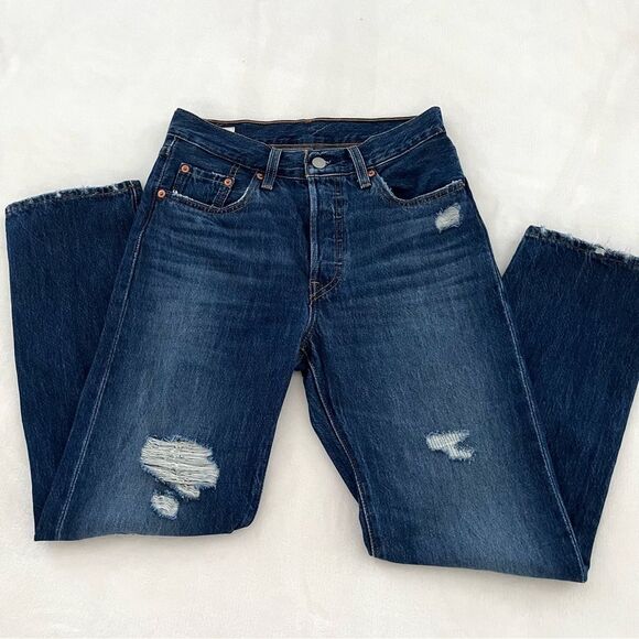 Levi's 501 Crop Straight Leg Distressed Jeans in Market Grammar Wash Sz 25 NWOT - Picture 6 of 14